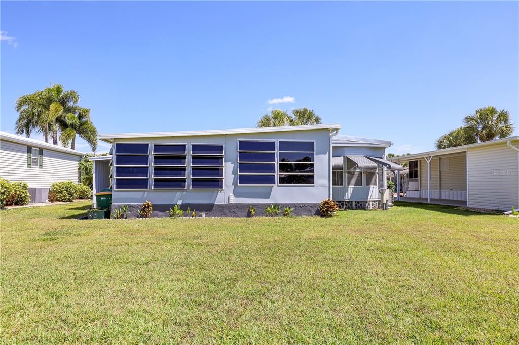 Active With Contract: $125,000 (2 beds, 2 baths, 893 Square Feet)