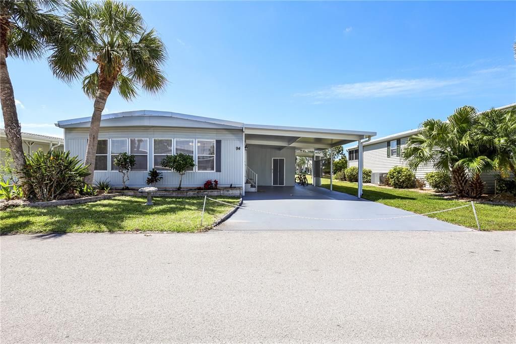 Active With Contract: $125,000 (2 beds, 2 baths, 893 Square Feet)