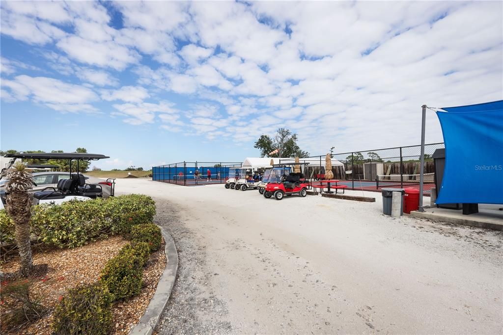 Active With Contract: $125,000 (2 beds, 2 baths, 893 Square Feet)