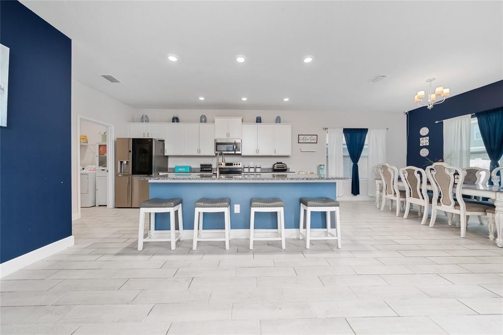 For Rent: $2,850 (4 beds, 2 baths, 2405 Square Feet)