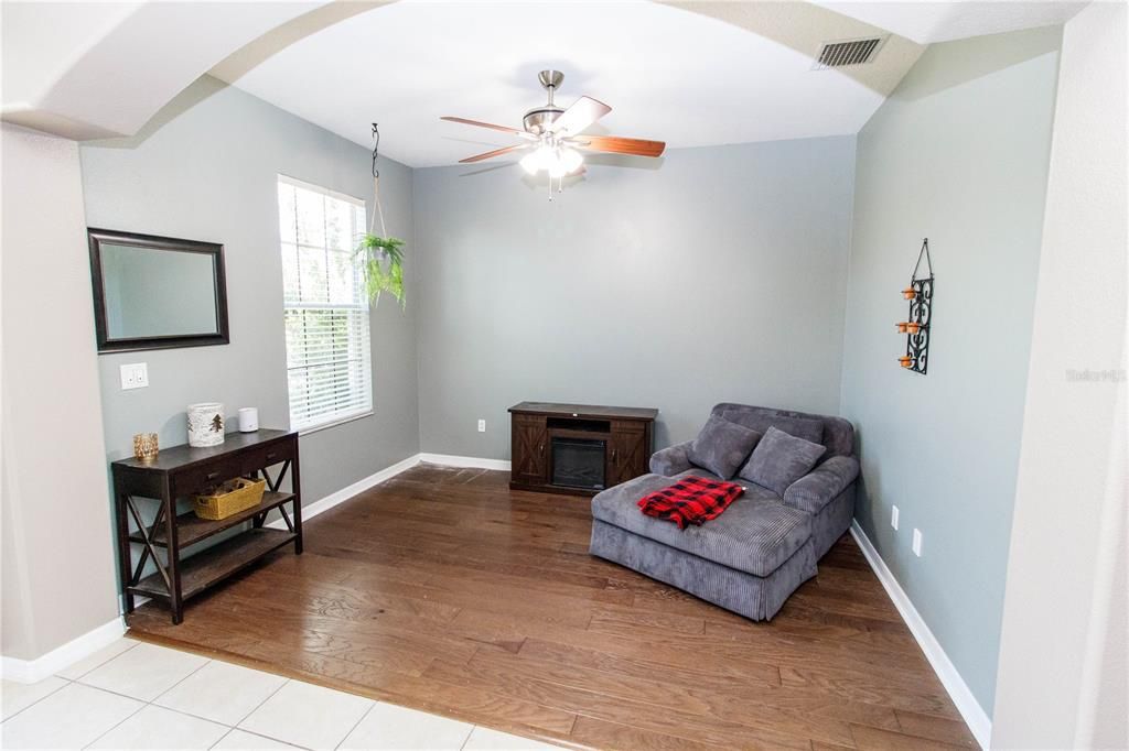 Activo con contrato: $419,000 (5 camas, 4 baños, 2959 Pies cuadrados)
