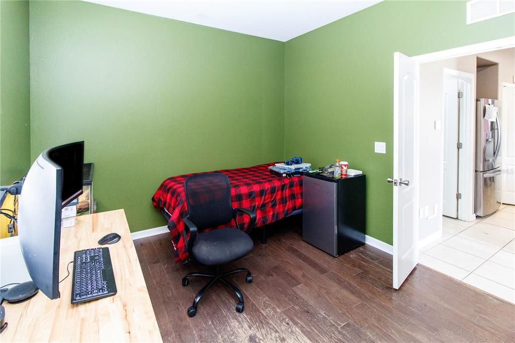 Activo con contrato: $419,000 (5 camas, 4 baños, 2959 Pies cuadrados)