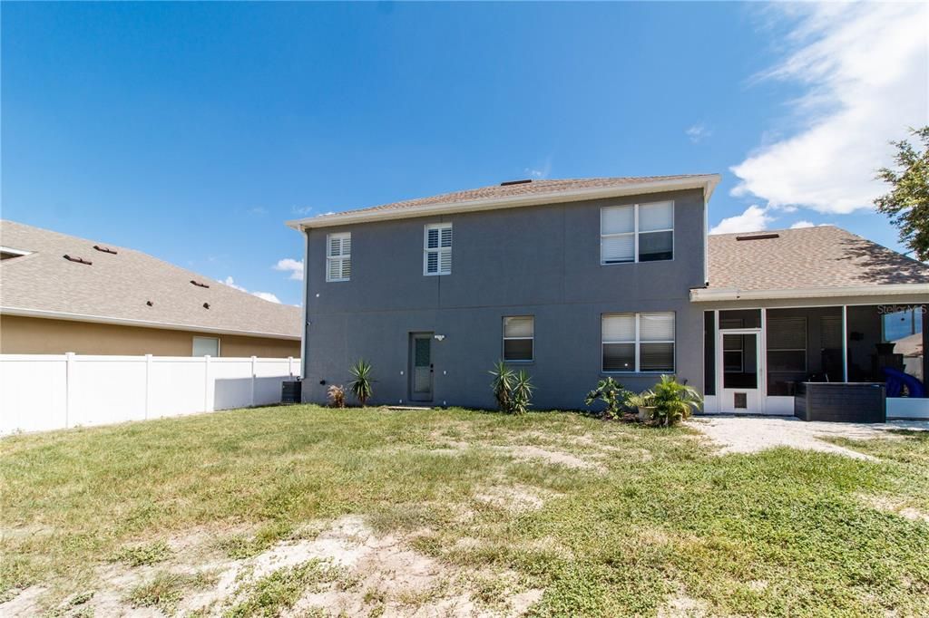 Activo con contrato: $419,000 (5 camas, 4 baños, 2959 Pies cuadrados)