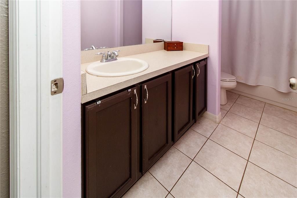 Activo con contrato: $419,000 (5 camas, 4 baños, 2959 Pies cuadrados)