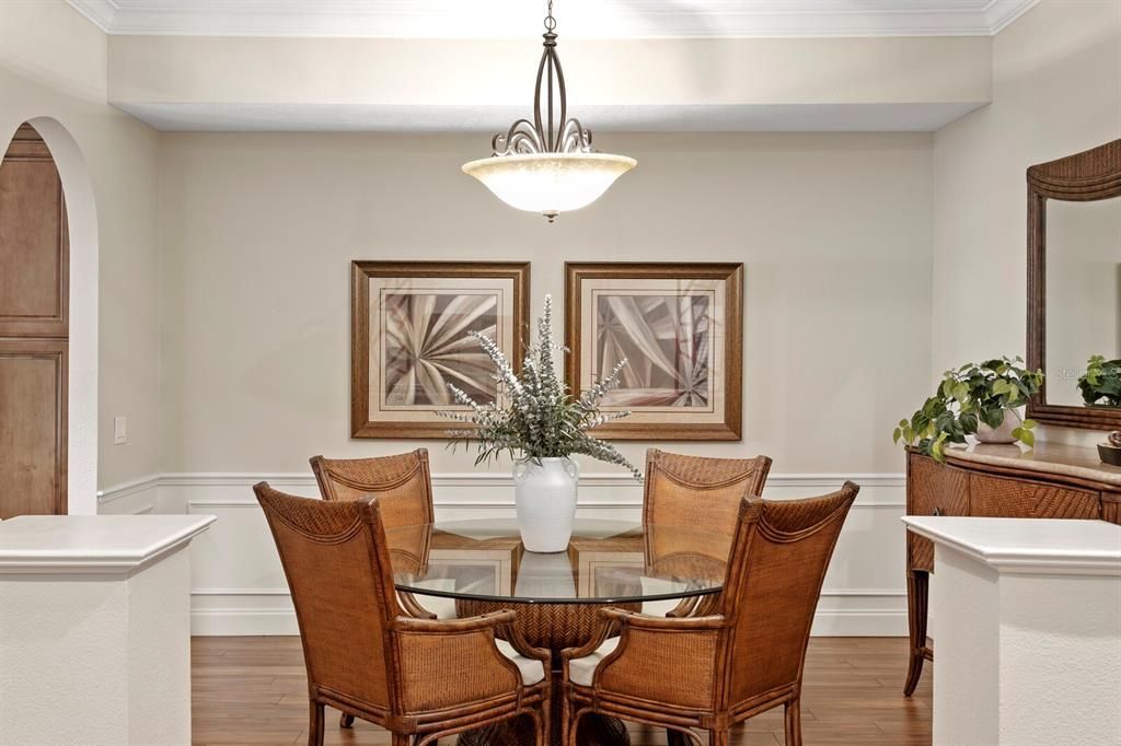 For Sale: $1,320,000 (3 beds, 2 baths, 2975 Square Feet)