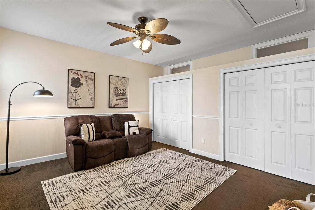 For Sale: $1,320,000 (3 beds, 2 baths, 2975 Square Feet)