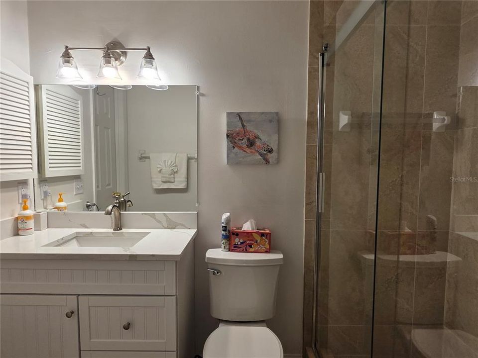 For Sale: $225,700 (2 beds, 1 baths, 1000 Square Feet)