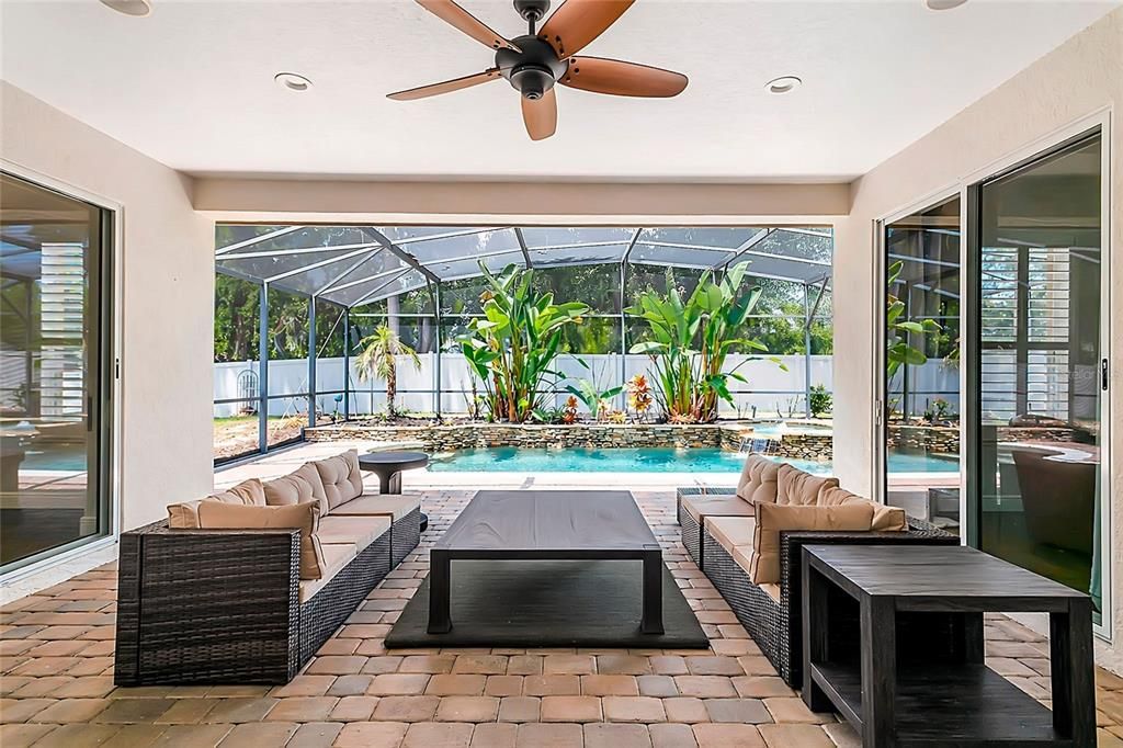 For Sale: $1,080,000 (4 beds, 3 baths, 2993 Square Feet)
