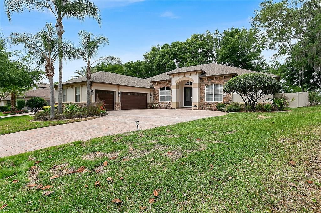 For Sale: $1,080,000 (4 beds, 3 baths, 2993 Square Feet)