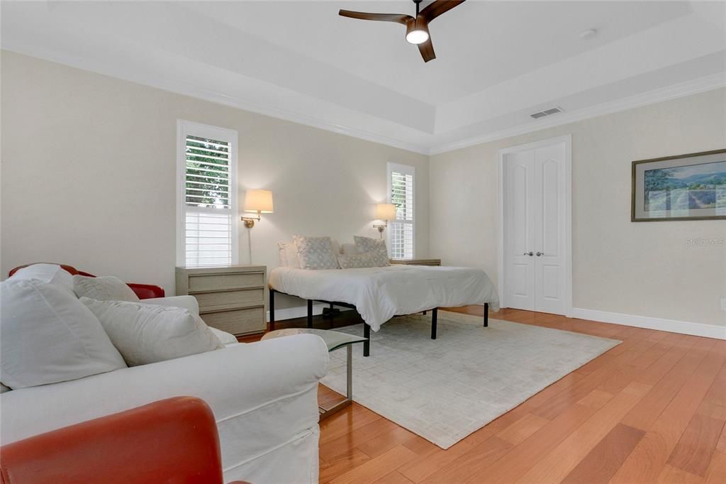 For Sale: $1,080,000 (4 beds, 3 baths, 2993 Square Feet)
