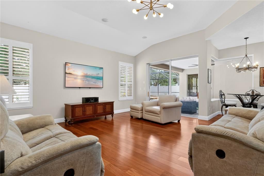 For Sale: $1,080,000 (4 beds, 3 baths, 2993 Square Feet)