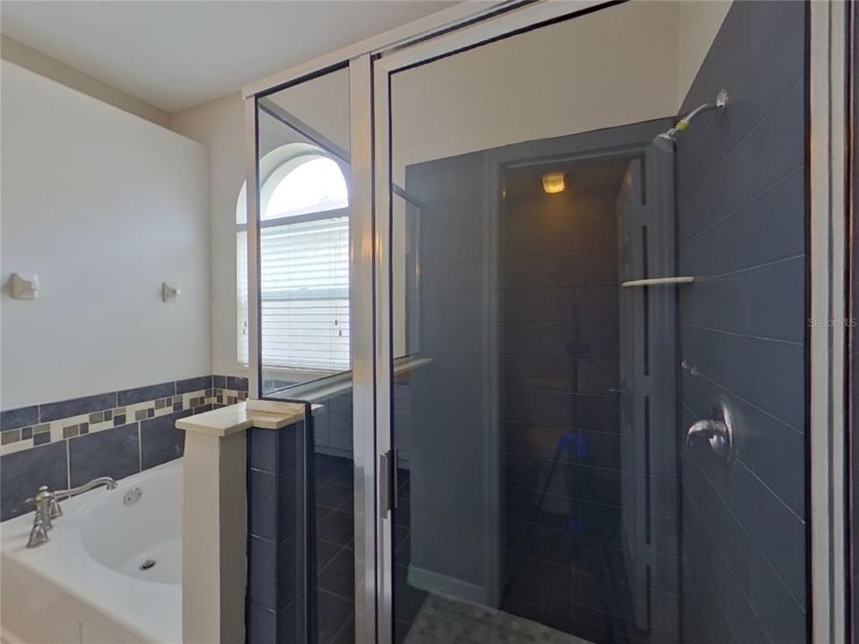 For Rent: $2,319 (3 beds, 2 baths, 2540 Square Feet)