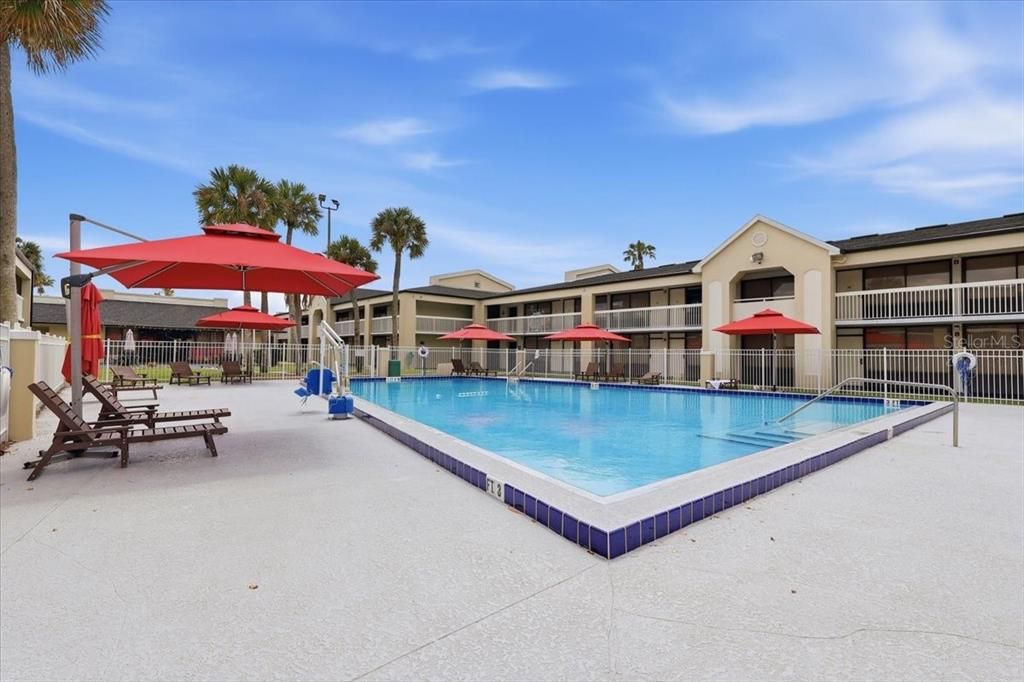 For Sale: $95,000 (1 beds, 1 baths, 325 Square Feet)