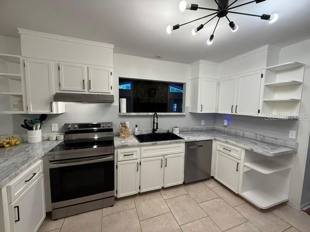 For Sale: $639,000 (4 beds, 2 baths, 2347 Square Feet)