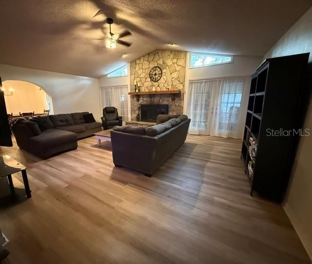 For Sale: $639,000 (4 beds, 2 baths, 2347 Square Feet)