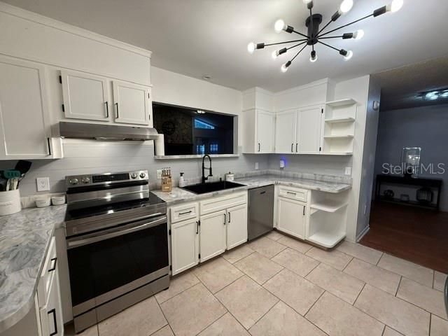 For Sale: $639,000 (4 beds, 2 baths, 2347 Square Feet)