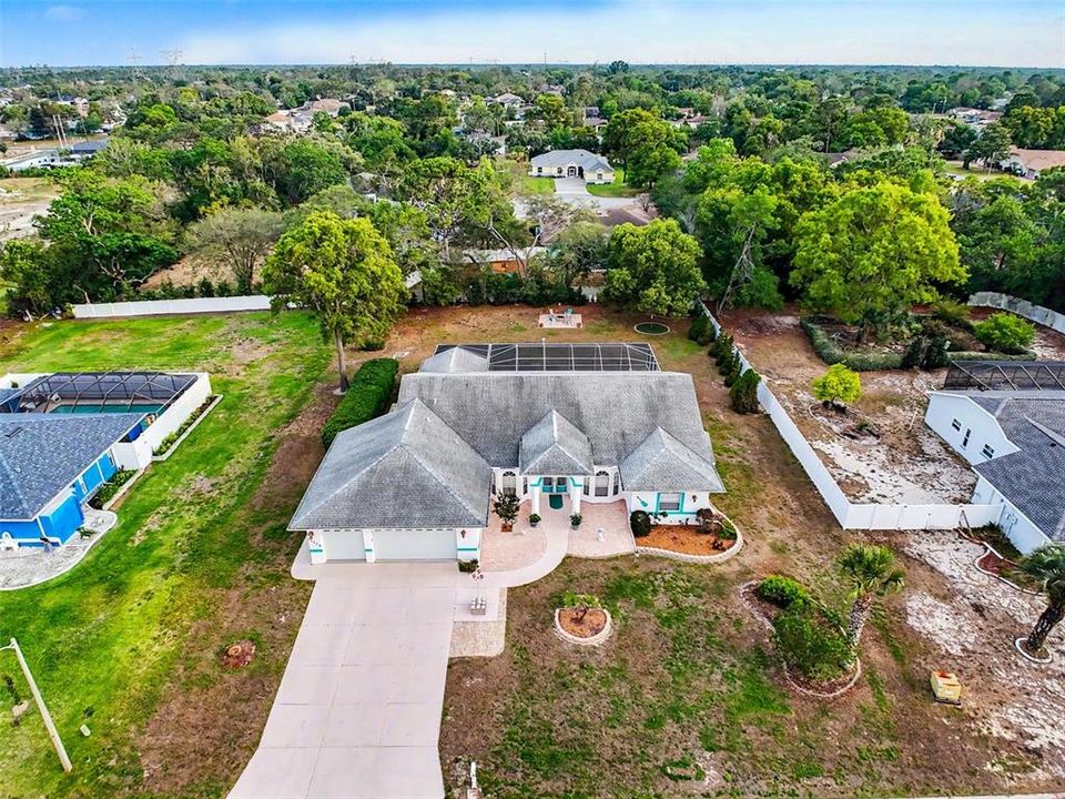 Active With Contract: $489,000 (3 beds, 3 baths, 2543 Square Feet)