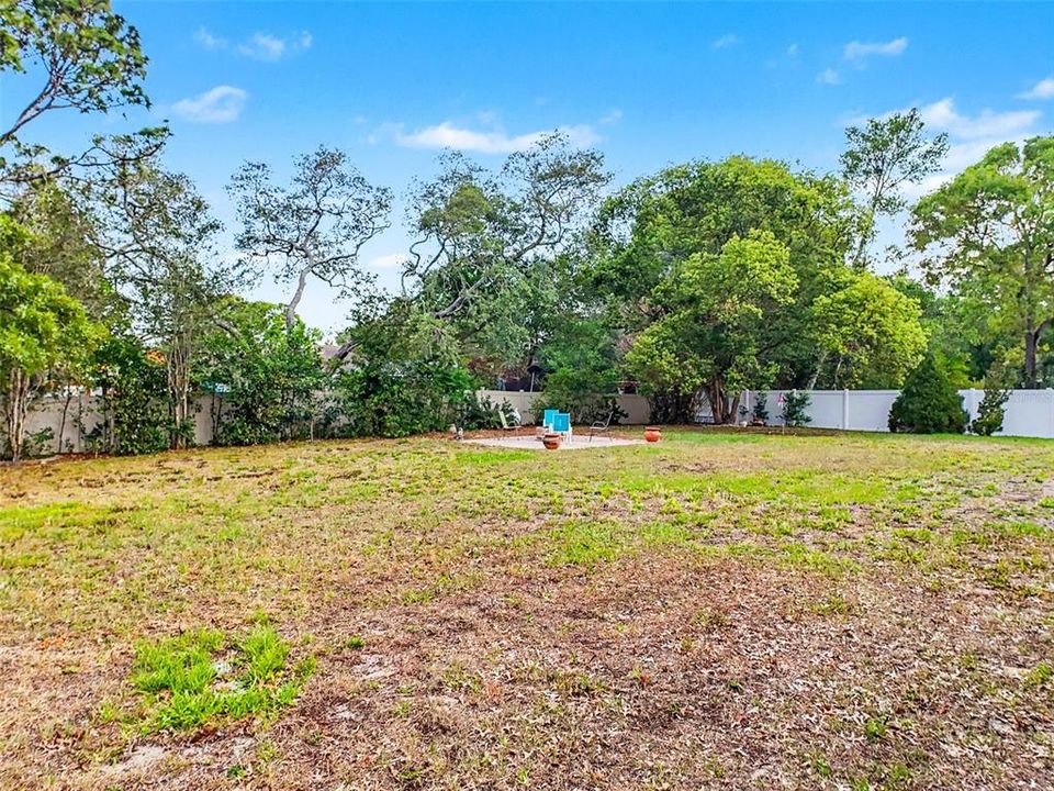 Active With Contract: $489,000 (3 beds, 3 baths, 2543 Square Feet)
