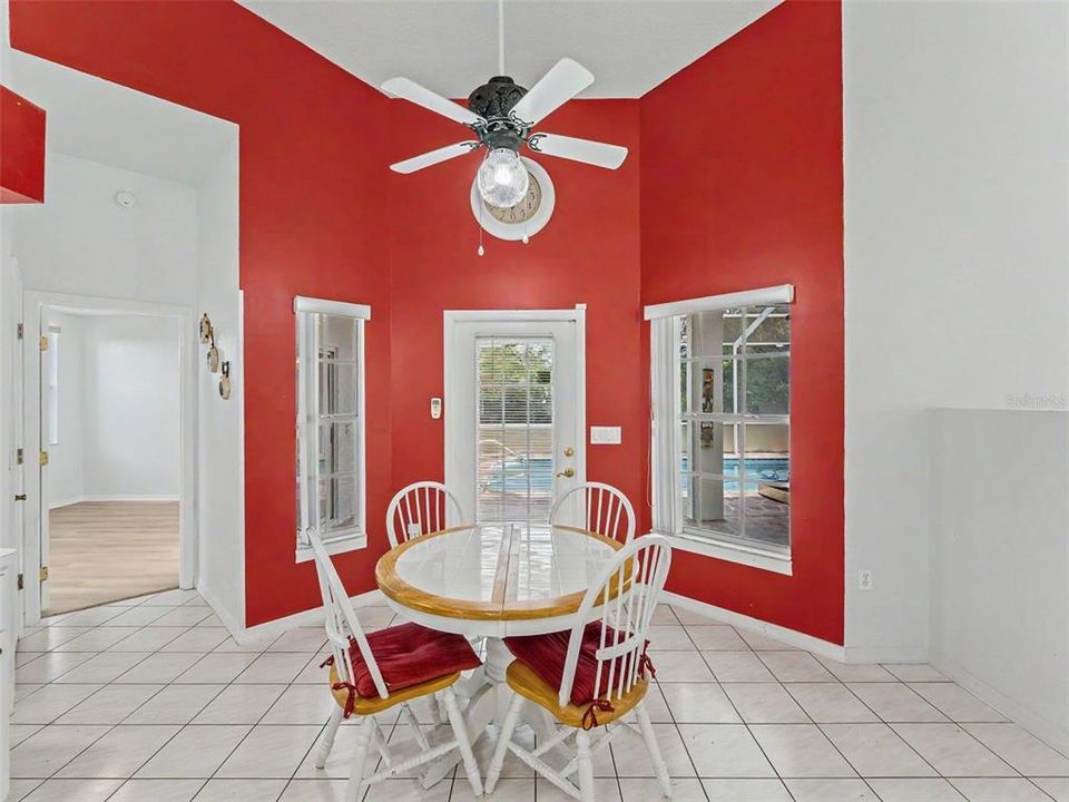 Active With Contract: $489,000 (3 beds, 3 baths, 2543 Square Feet)