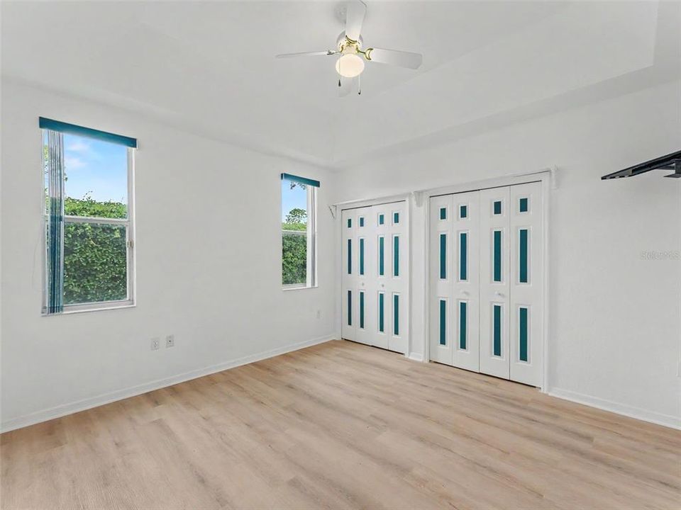 Active With Contract: $489,000 (3 beds, 3 baths, 2543 Square Feet)