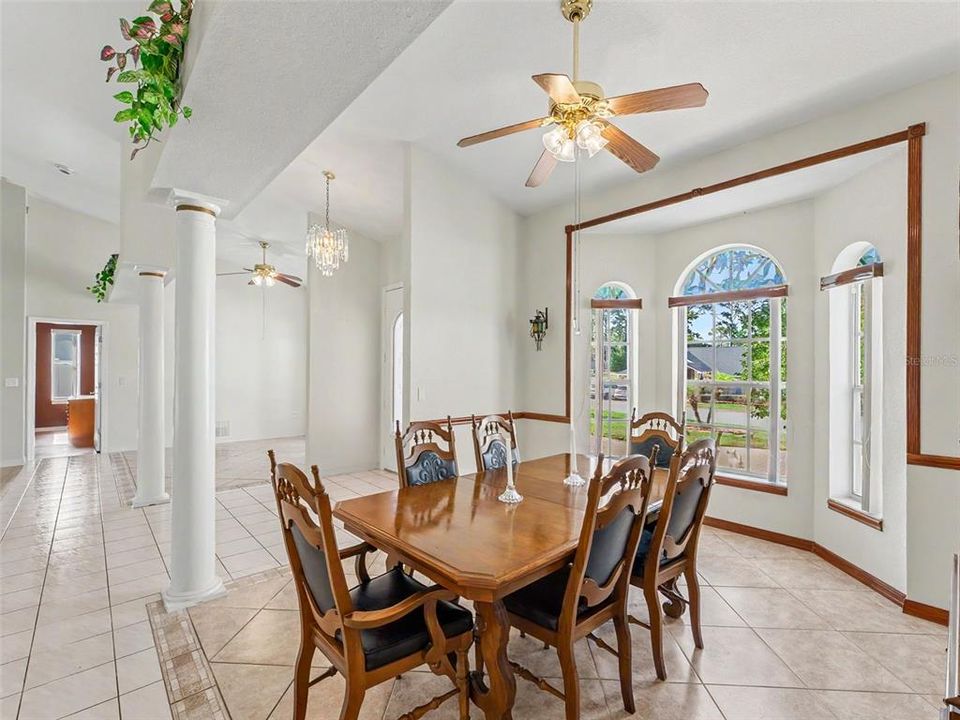 Active With Contract: $489,000 (3 beds, 3 baths, 2543 Square Feet)