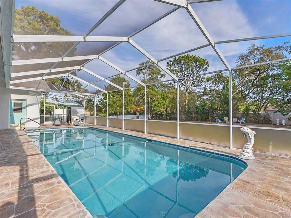 Active With Contract: $489,000 (3 beds, 3 baths, 2543 Square Feet)