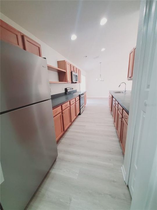 На продажу: $255,000 (3 спален, 2 ванн, 1543 Квадратных фут)
