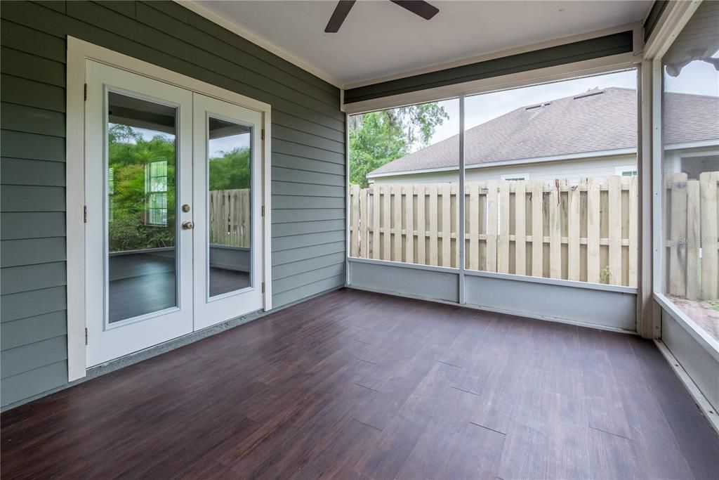 Active With Contract: $334,900 (3 beds, 2 baths, 1449 Square Feet)