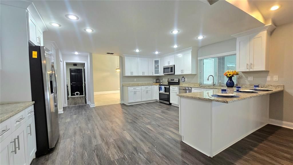 For Sale: $869,000 (5 beds, 3 baths, 3287 Square Feet)