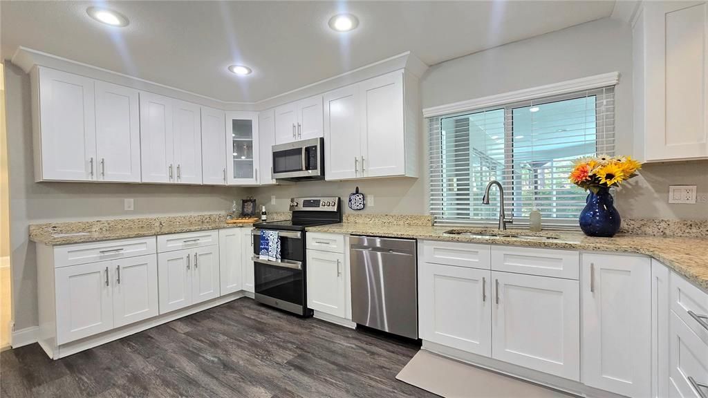 For Sale: $869,000 (5 beds, 3 baths, 3287 Square Feet)
