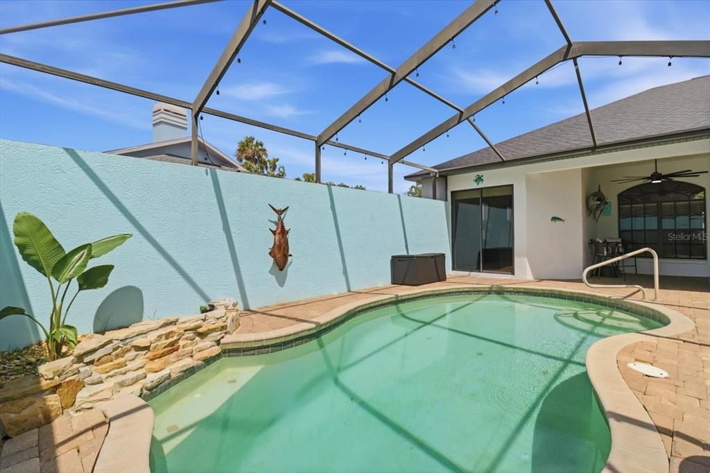 For Sale: $799,000 (3 beds, 2 baths, 2542 Square Feet)