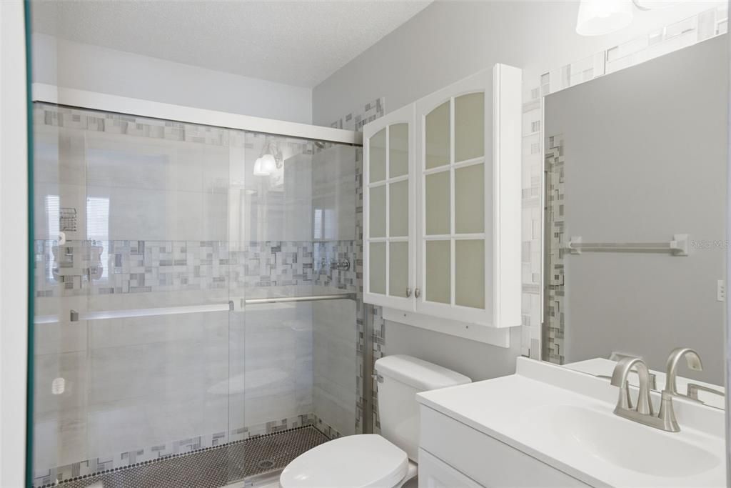 For Sale: $239,900 (2 beds, 2 baths, 1140 Square Feet)