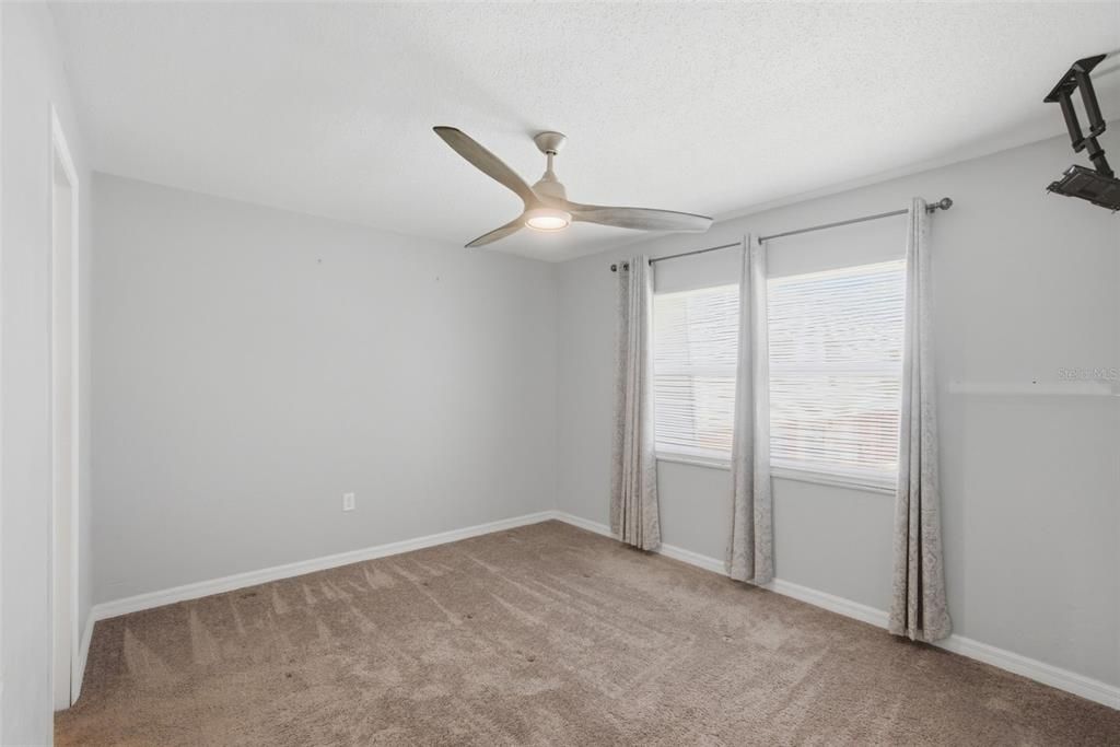 For Sale: $239,900 (2 beds, 2 baths, 1140 Square Feet)