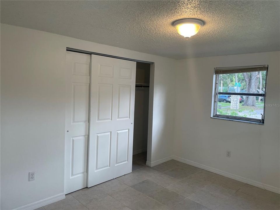 En Venta: $299,000 (4 camas, 0 baños, 1736 Pies cuadrados)