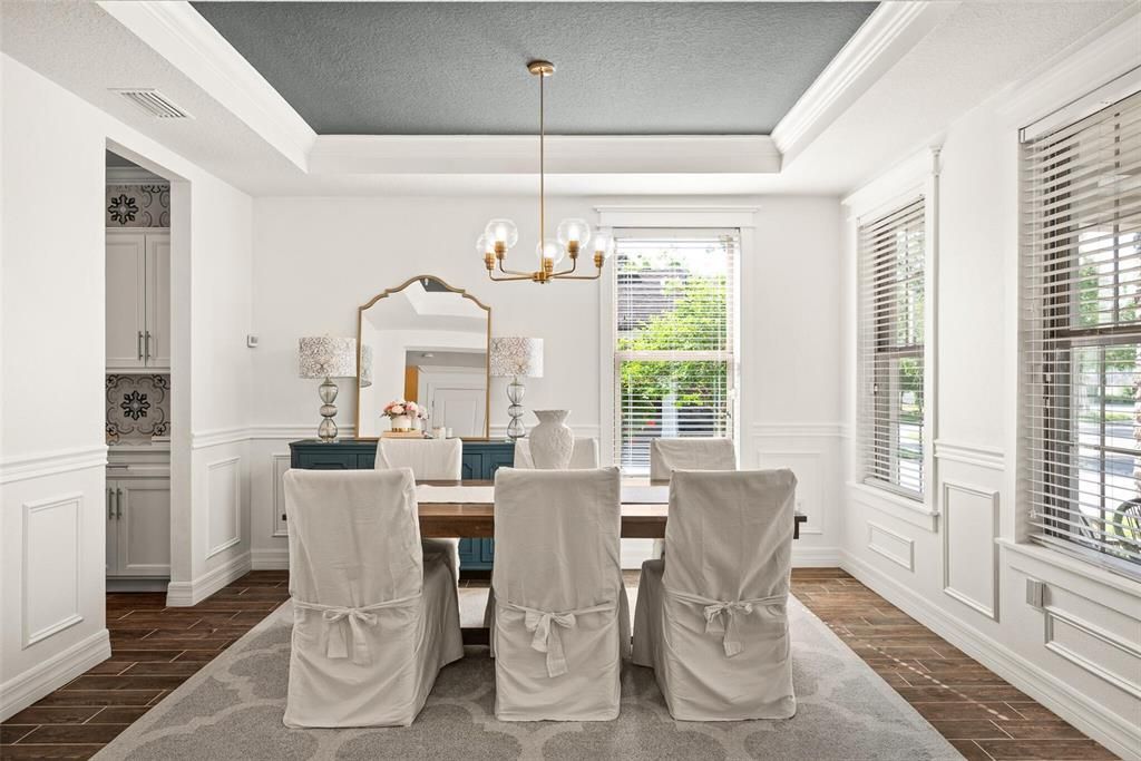 En Venta: $969,995 (5 camas, 4 baños, 3362 Pies cuadrados)