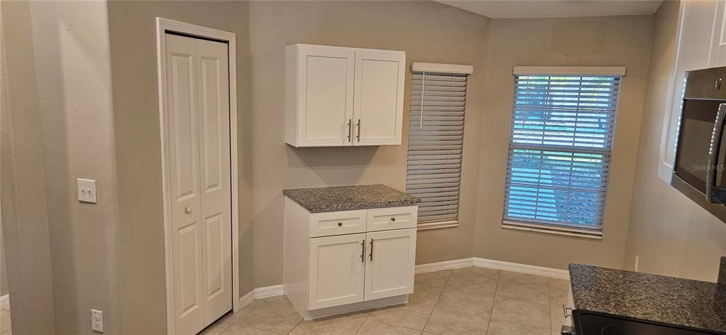 For Rent: $1,925 (3 beds, 2 baths, 1337 Square Feet)