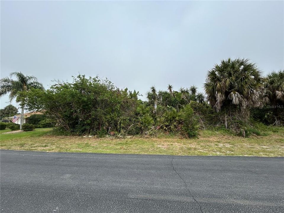Vendido Recientemente: $40,000 (0.30 acres)