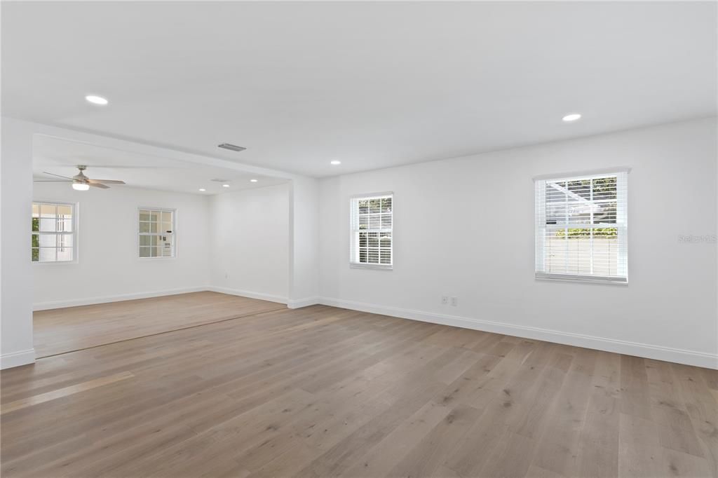 В аренду: $8,500 (4 спален, 2 ванн, 2772 Квадратных фут)