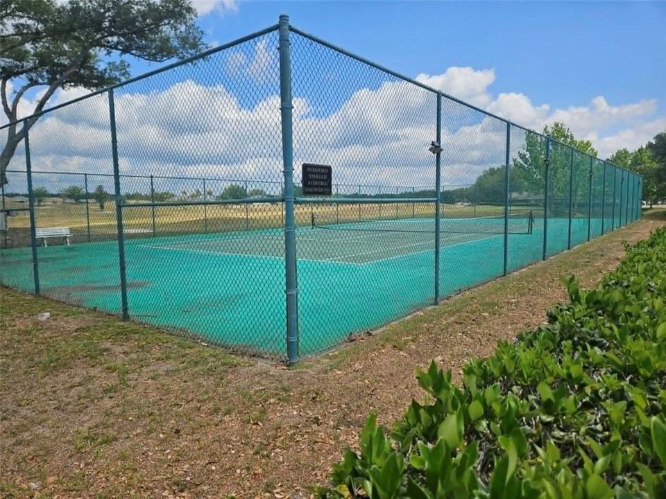 На продажу: $250,000 (3 спален, 2 ванн, 1546 Квадратных фут)
