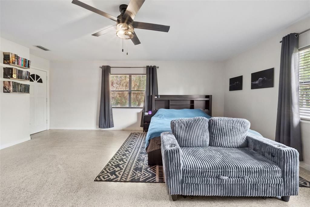 En Venta: $549,990 (4 camas, 2 baños, 1531 Pies cuadrados)