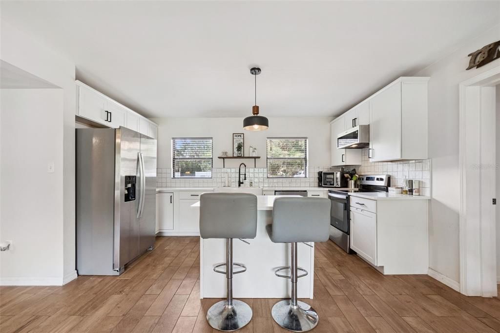En Venta: $549,990 (4 camas, 2 baños, 1531 Pies cuadrados)