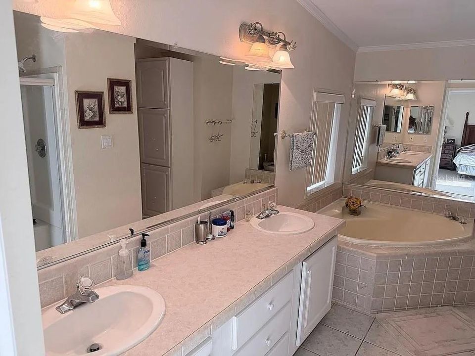 En Venta: $459,000 (3 camas, 2 baños, 1400 Pies cuadrados)