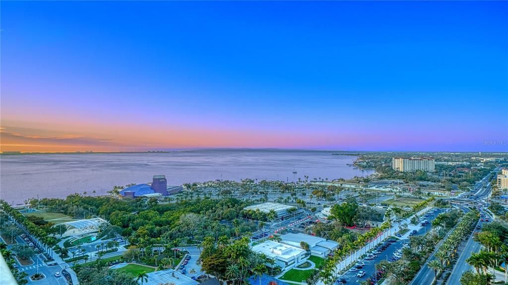 For Sale: $2,900,000 (3 beds, 4 baths, 3676 Square Feet)