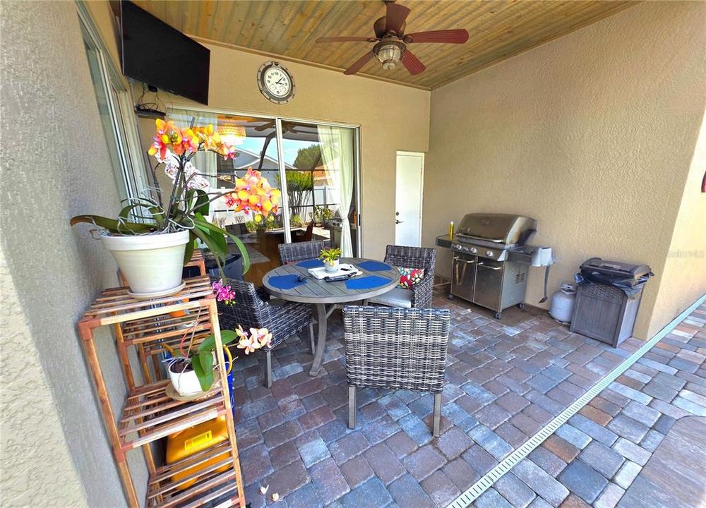 Activo con contrato: $480,000 (4 camas, 2 baños, 2080 Pies cuadrados)