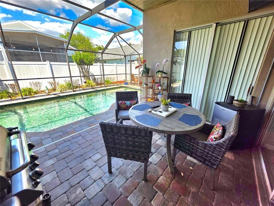 Activo con contrato: $480,000 (4 camas, 2 baños, 2080 Pies cuadrados)