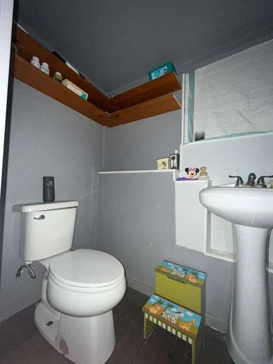 На продажу: $324,900 (2 спален, 2 ванн, 924 Квадратных фут)