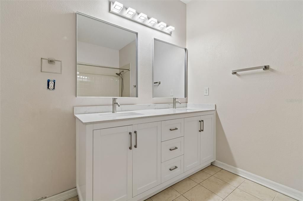 For Rent: $2,100 (2 beds, 2 baths, 1696 Square Feet)
