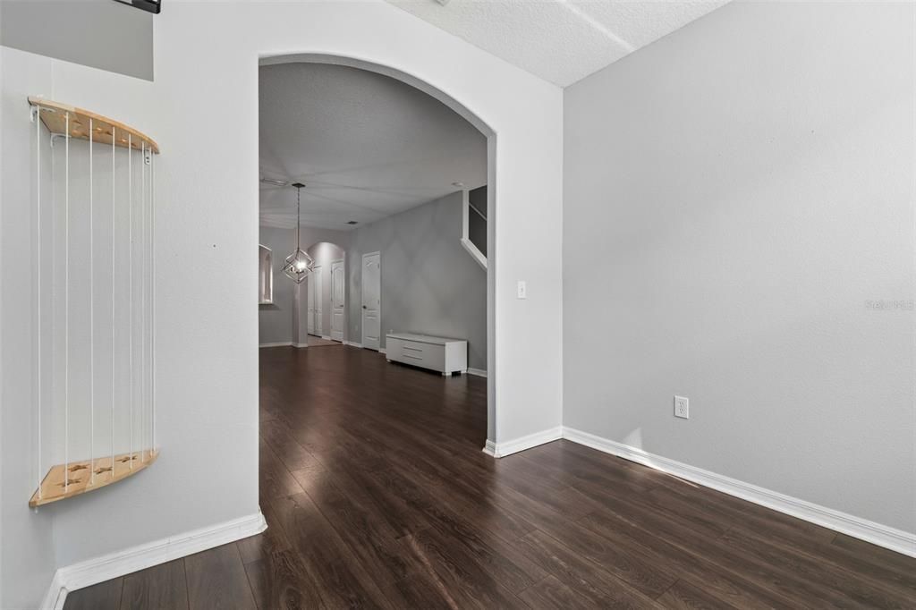 For Rent: $2,100 (2 beds, 2 baths, 1696 Square Feet)