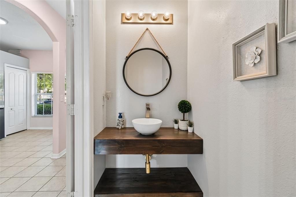 For Rent: $2,100 (2 beds, 2 baths, 1696 Square Feet)
