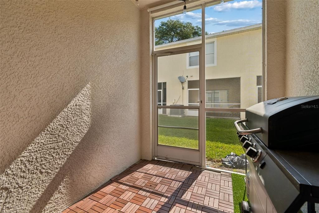 For Rent: $2,100 (2 beds, 2 baths, 1696 Square Feet)